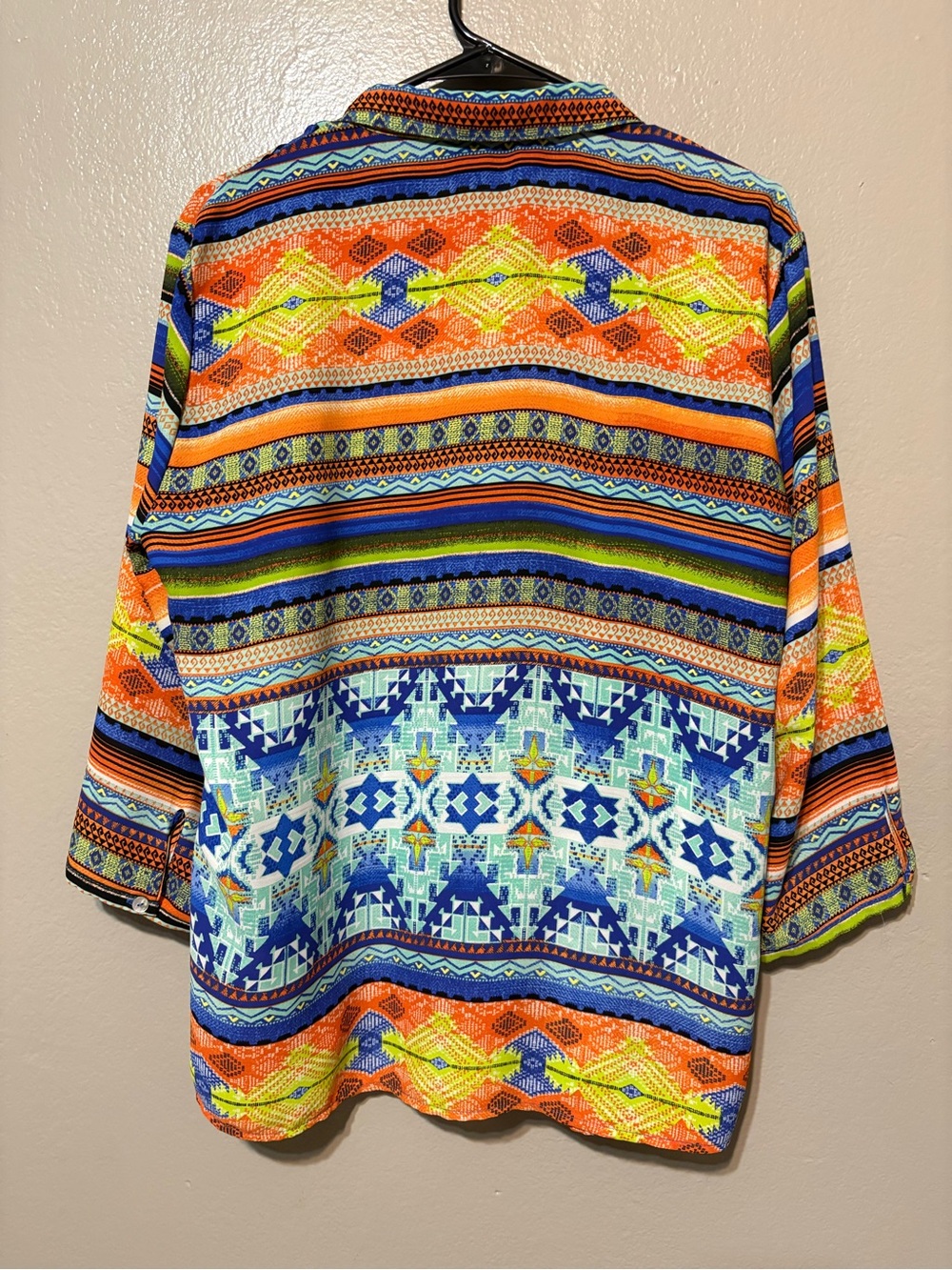 Women’s Investments Multicolor Striped & Geometric Button-Front Flowy Top PXL - Picture 8 of 14